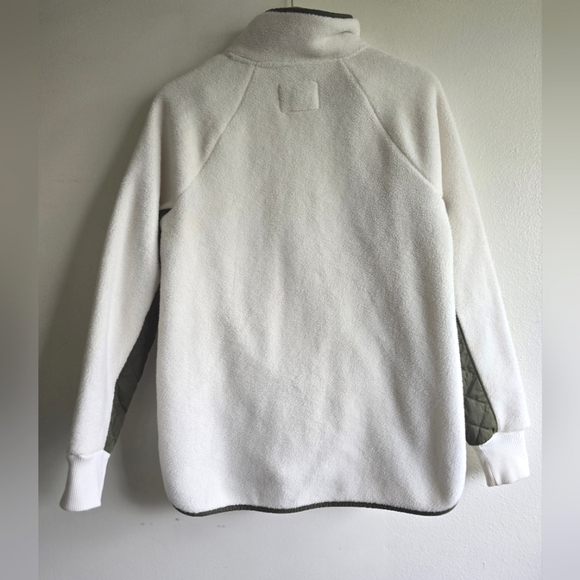 Abercrombie & Fitch White and Olive Jacket - Picture 5 of 12